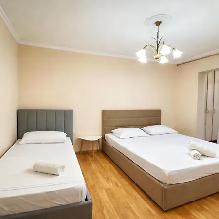 Apartament - Free Parking Nearby *