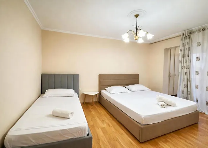 Apartament - Free Parking Nearby *